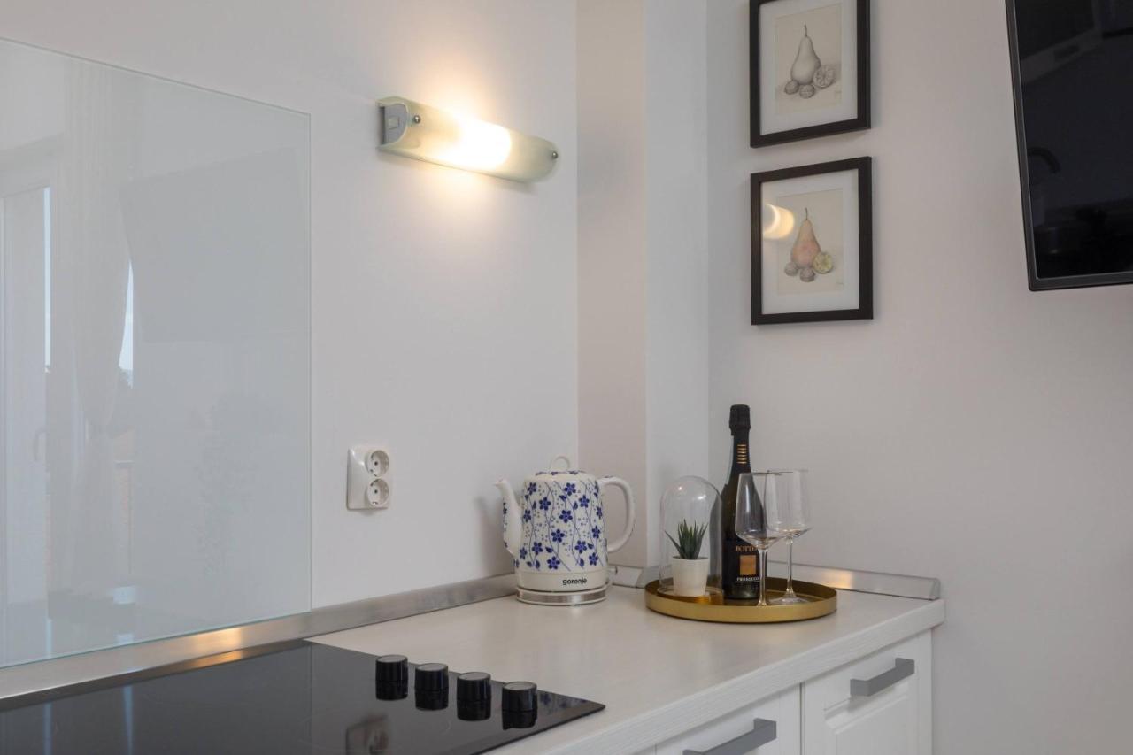 Apartments Valentina Bol Ngoại thất bức ảnh