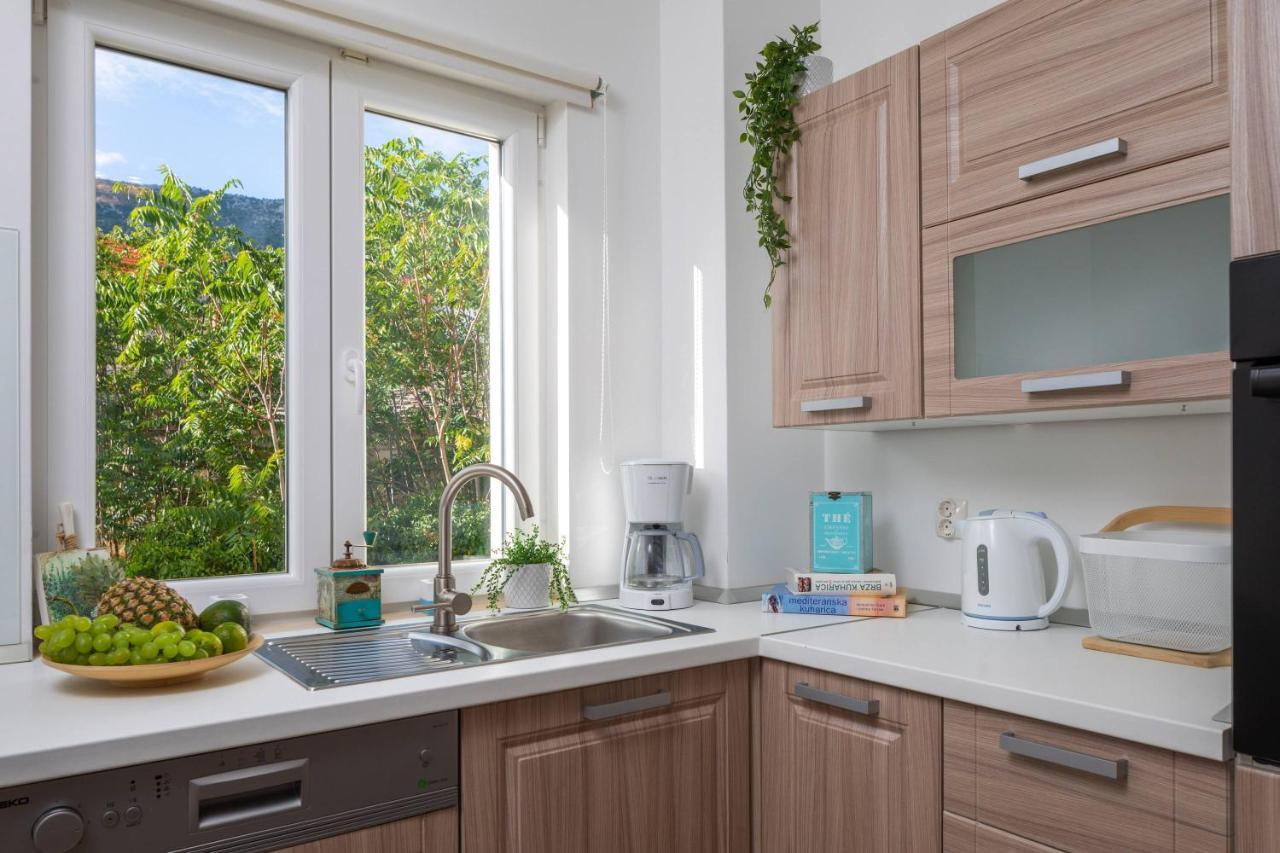 Apartments Valentina Bol Ngoại thất bức ảnh